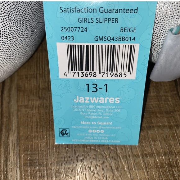 B1G1 Squishmallows Kids Bernardo the Burrito Plush Slipper Size 13/1 New - Picture 3 of 5